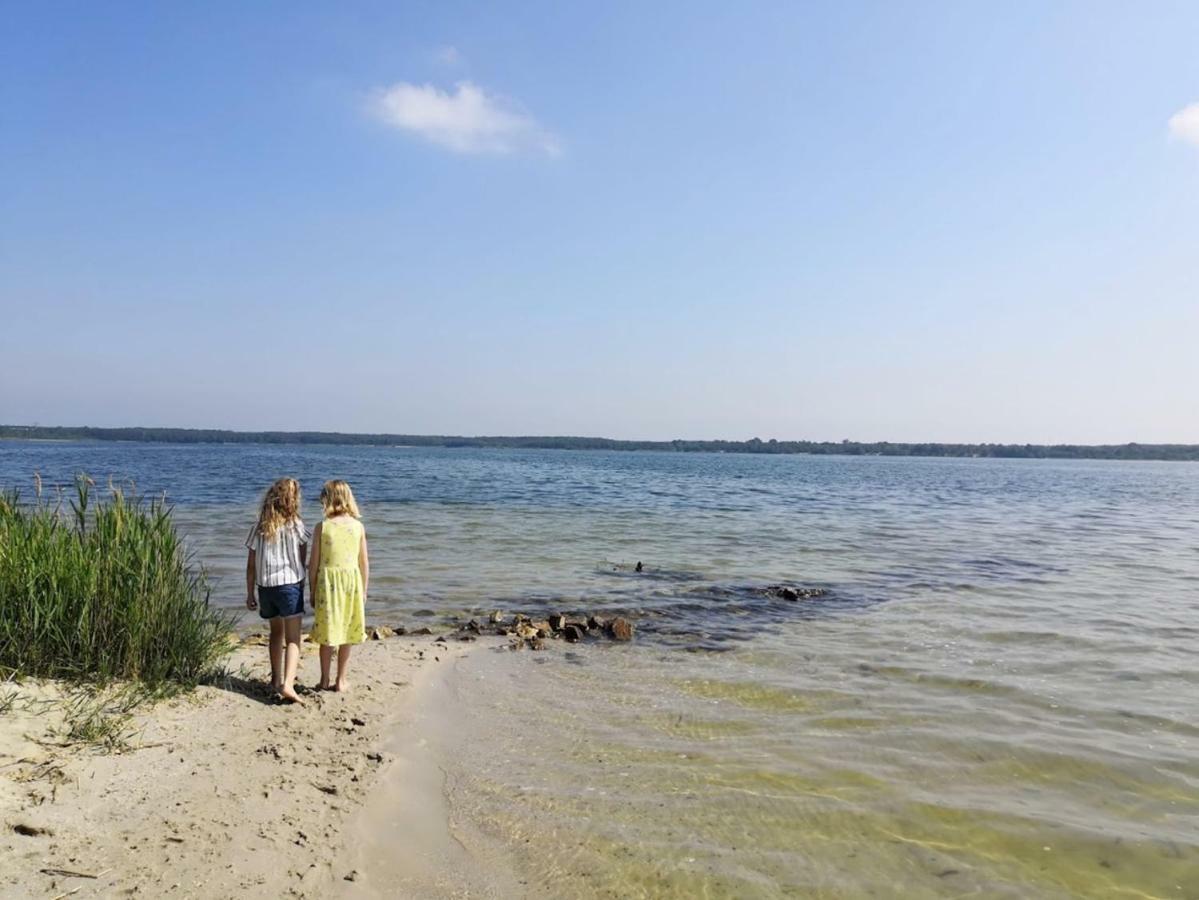 Helenes Ferienwohnung Auf Dem Bauernhof - Lausitzer Seenland Lauta Esterno foto